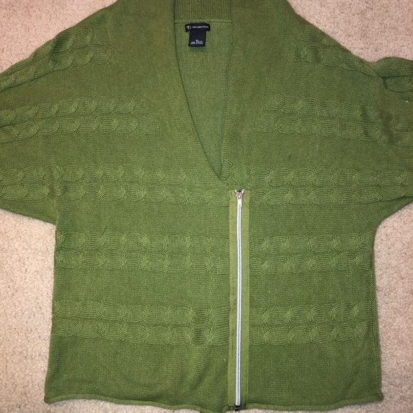 New Directions Sweater/Top - Picture 4 of 7